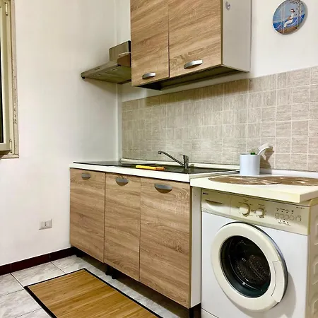 Rosesky Grande Casa In Centro Con 2 Bagni Lägenhet *