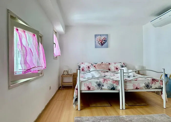 Apartment Rosesky Grande Casa In Centro Con 2 Bagni